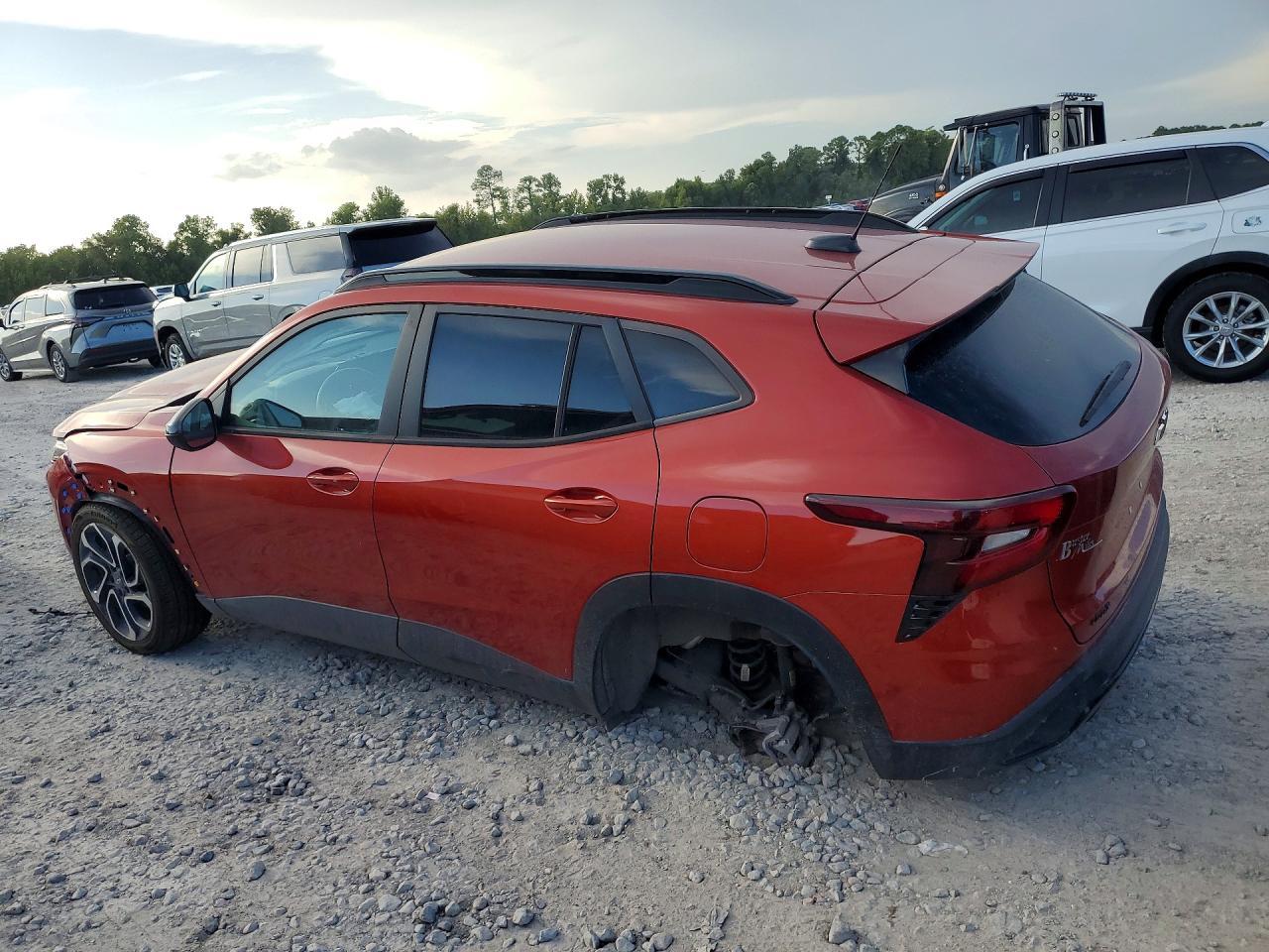 2024 Chevrolet Trax 2Rs - Image 2