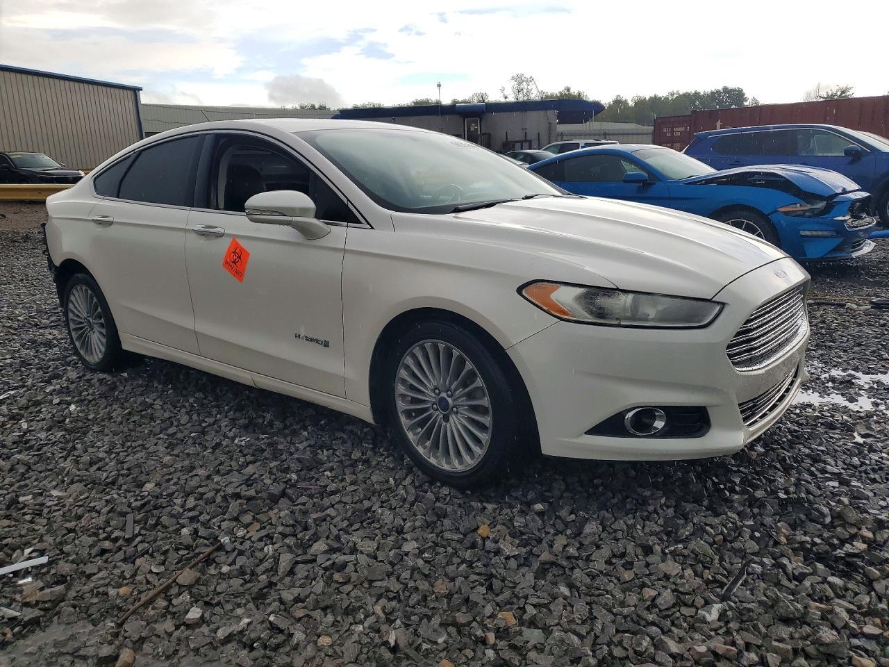 2014 Ford Fusion Titanium Hev - Image 4