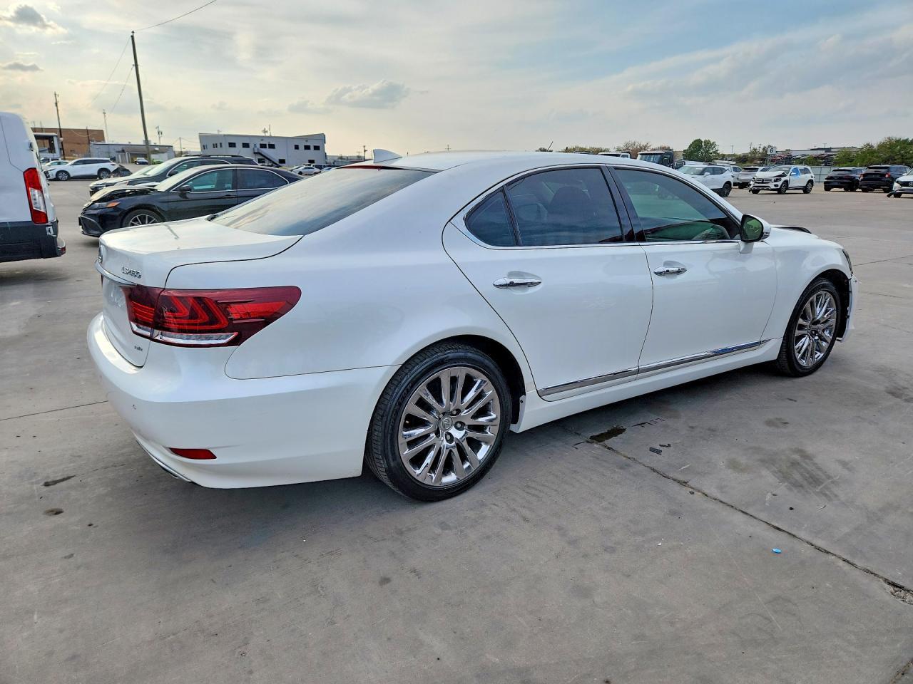 2014 Lexus Ls 460 Base - Image 3