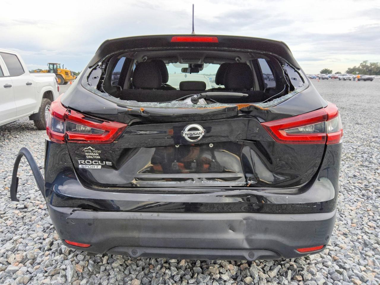 2020 Nissan Rogue Sport S - Image 6