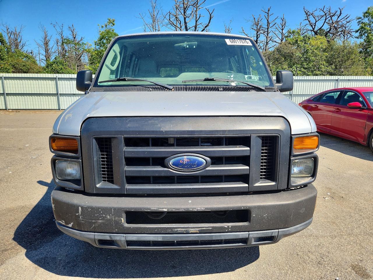 2012 Ford Econoline E350 Super Duty Wagon - Фото 5