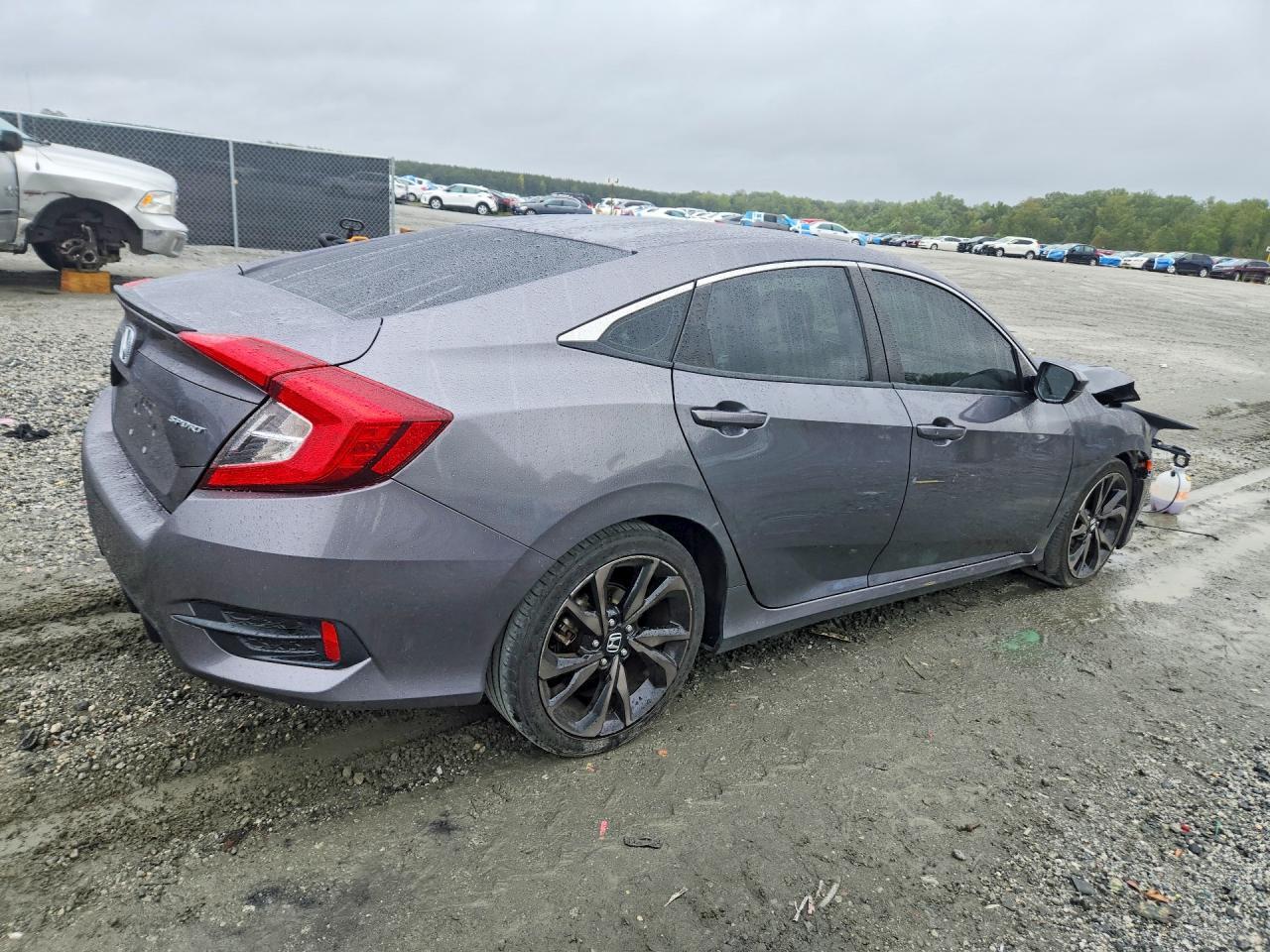 2021 Honda Civic Sport - Фото 3