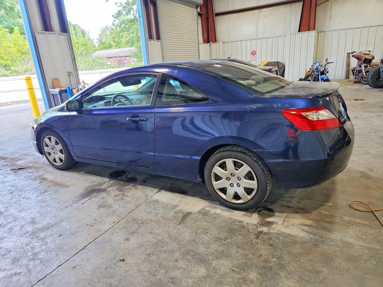 2011 Honda Civic Lx - Image 2