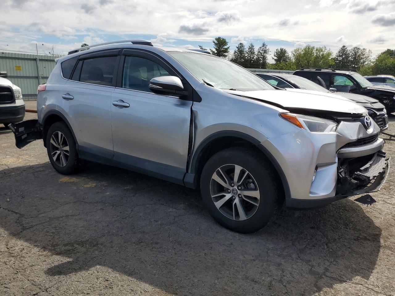2016 Toyota Rav4 - Image 4