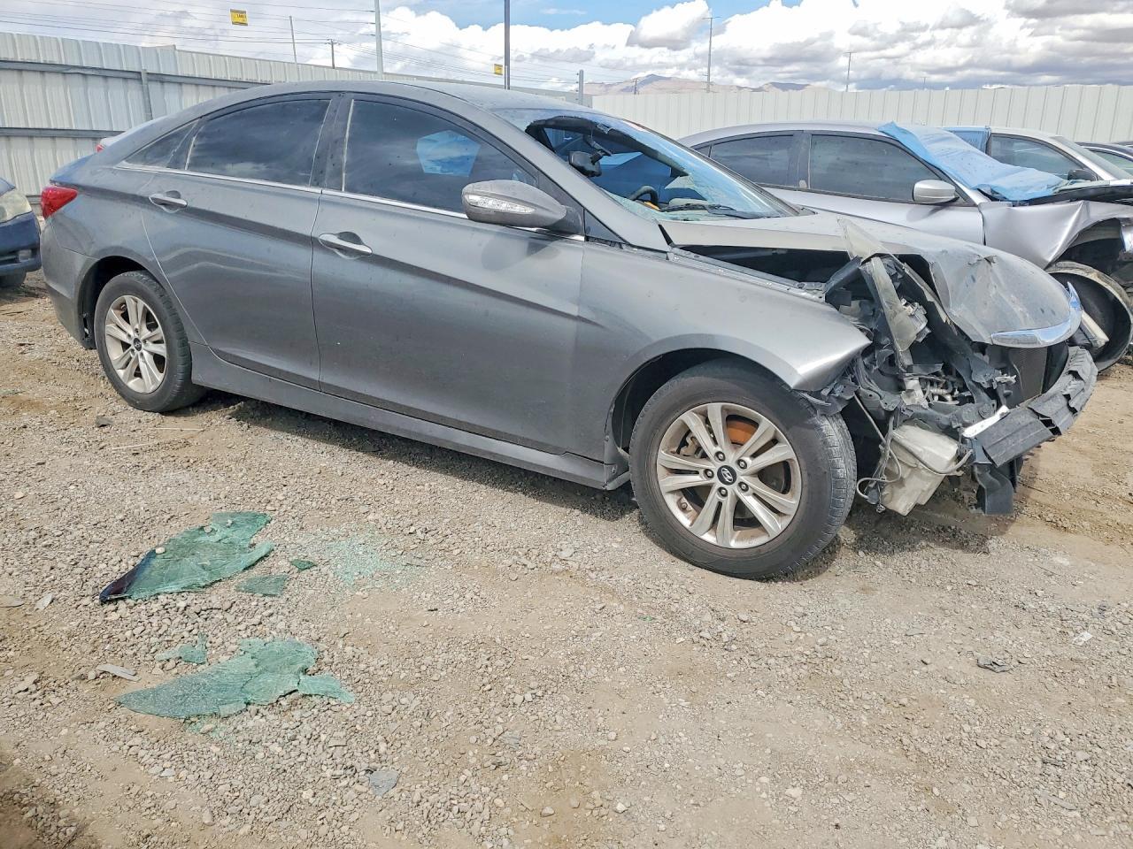 2014 Hyundai Sonata Gls - Image 4