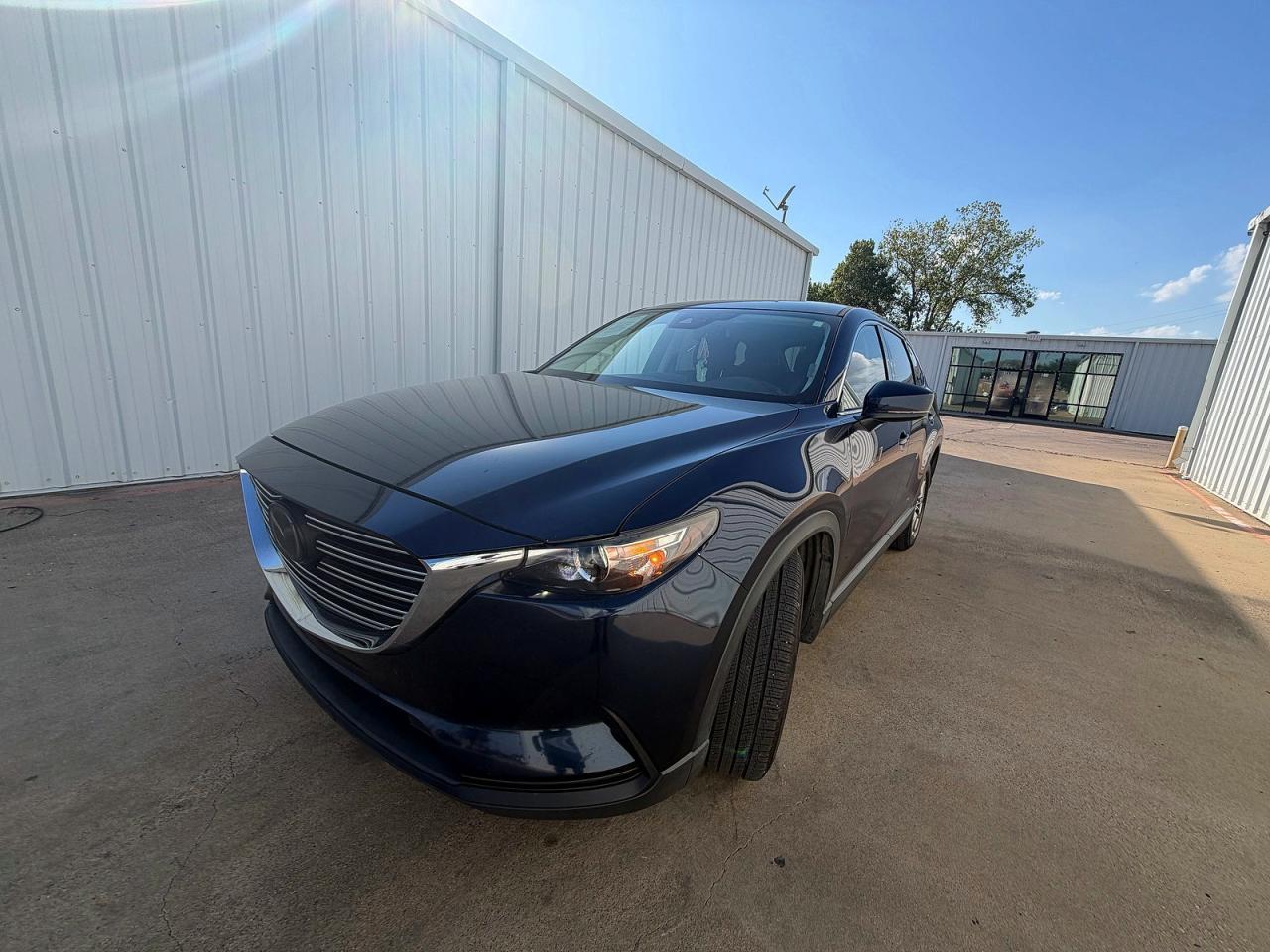 2018 Mazda Cx-9 Touring - Image 2