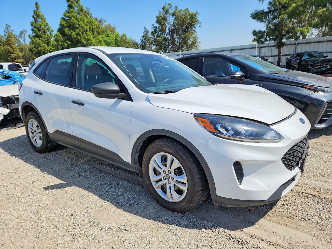 2020 Ford Escape S - Фото 4