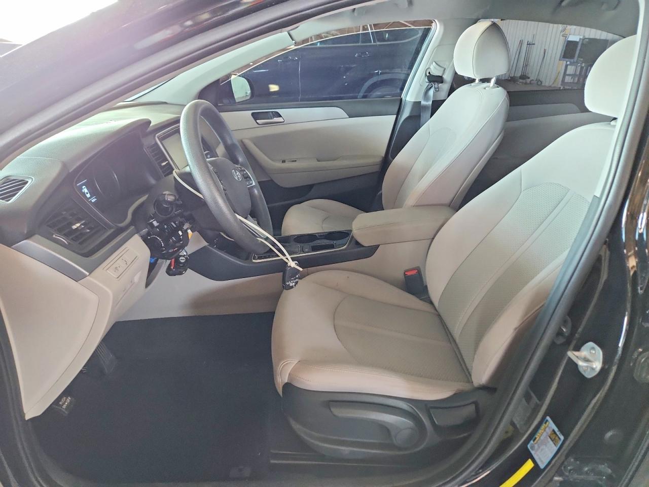 2019 Hyundai Sonata Se - Image 7