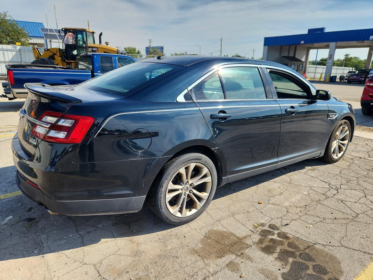 2014 Ford Taurus Sho - Image 3