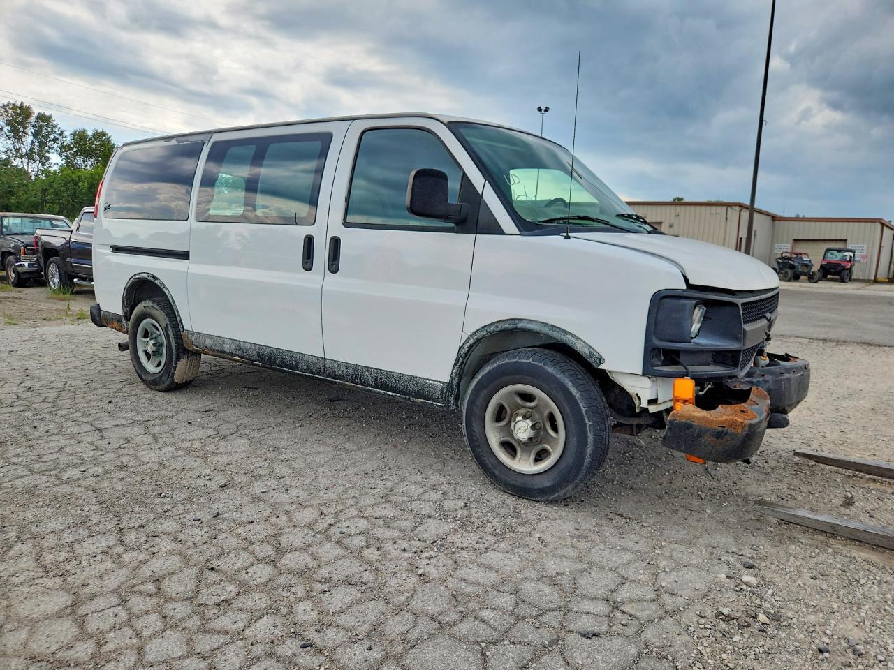 2007 Chevrolet Express - Delivery Van - Фото 4