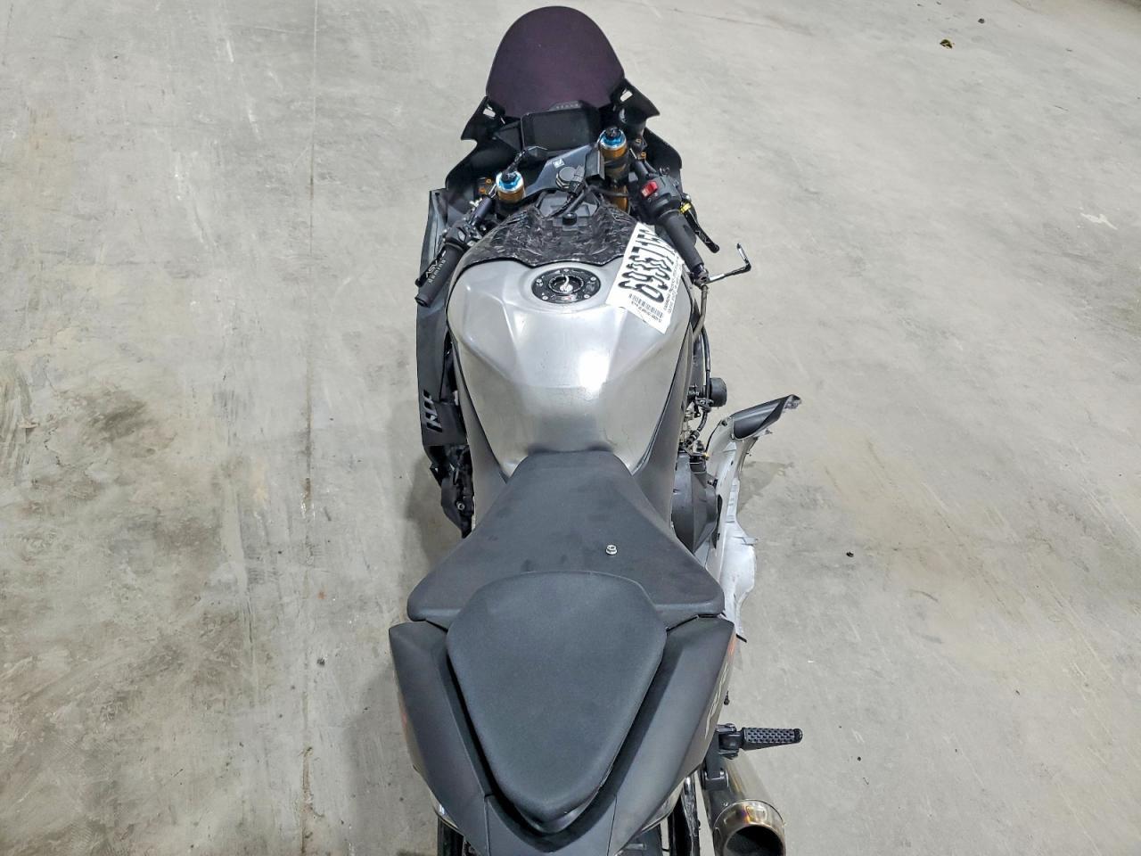 2025 Honda Cbr1000 - Фото 6
