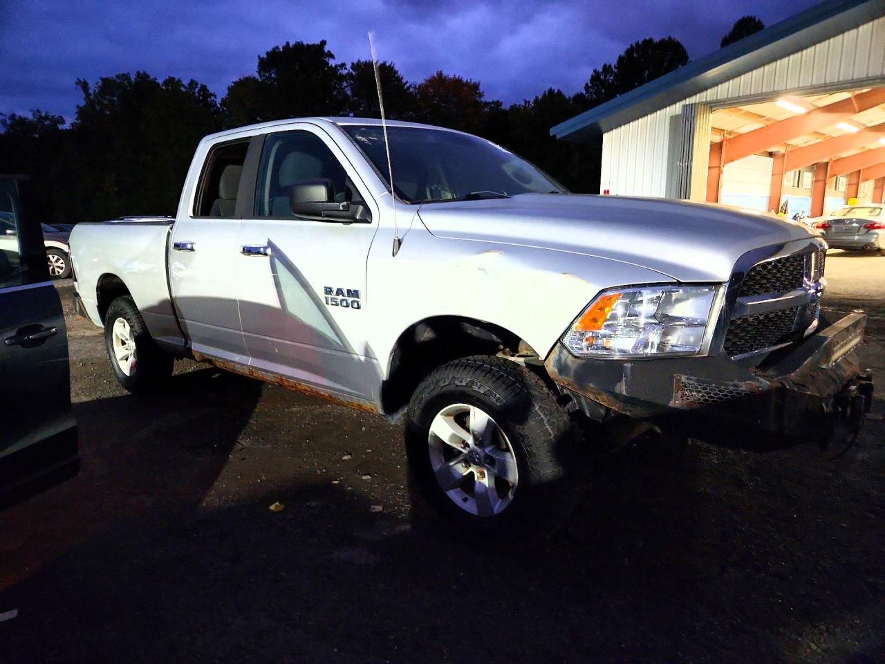 2017 Ram 1500 Slt - Image 4