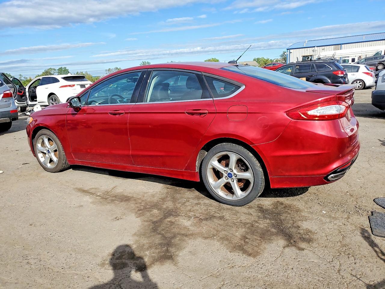 2015 Ford Fusion Se - Фото 2