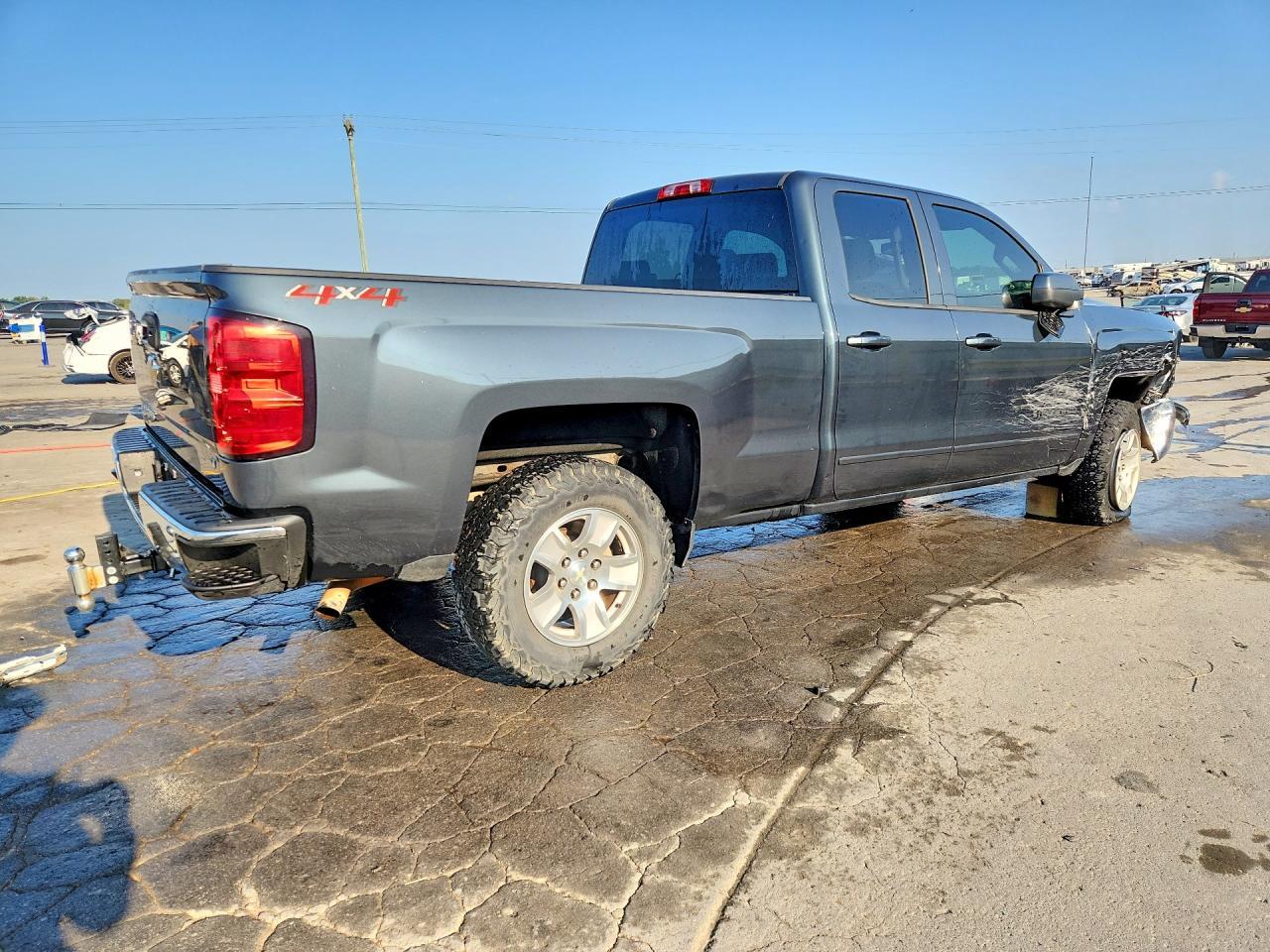 2018 Chevrolet Silverado K1500 Lt - Image 3