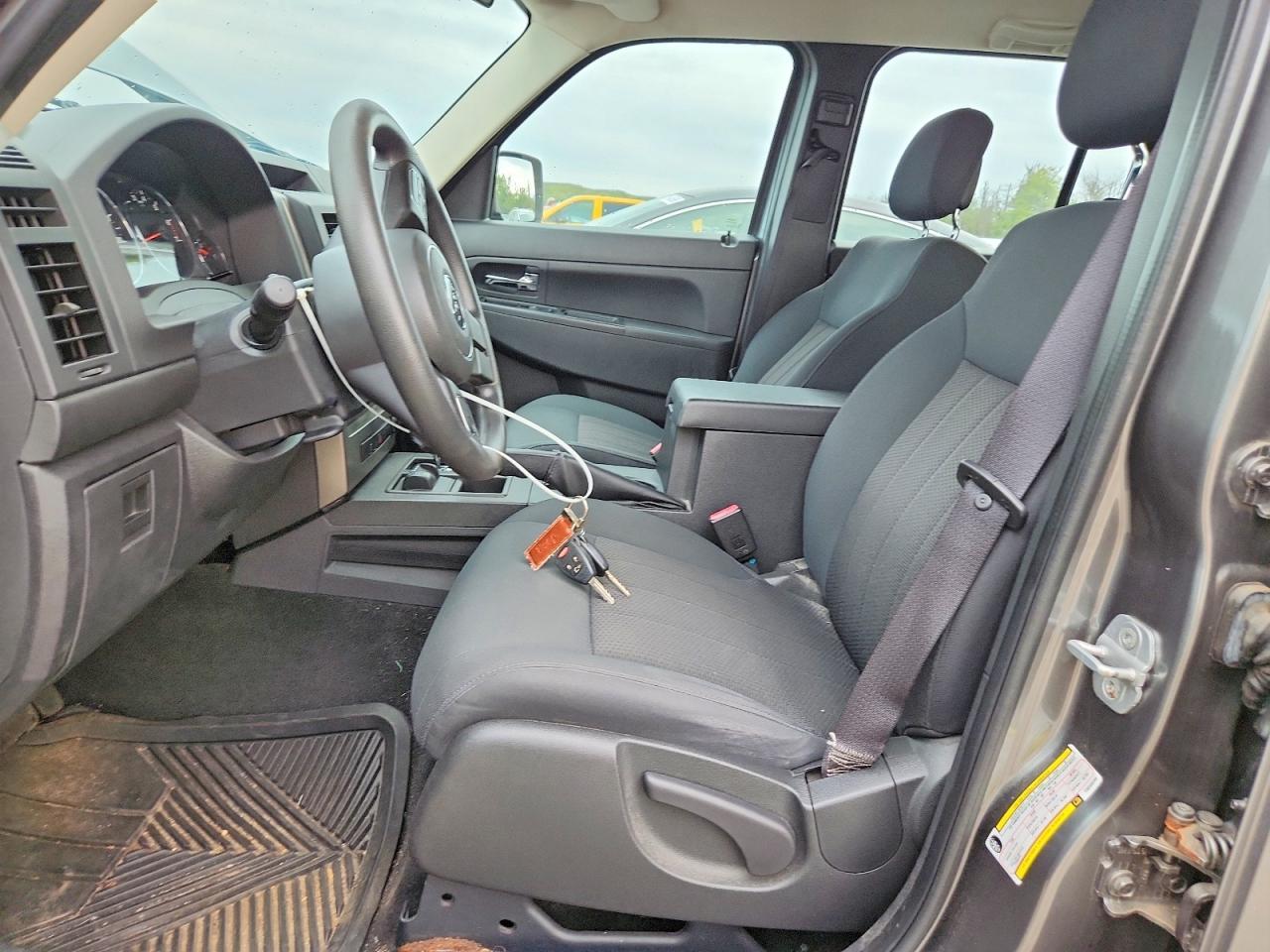 2012 Jeep Liberty Sport - Фото 7