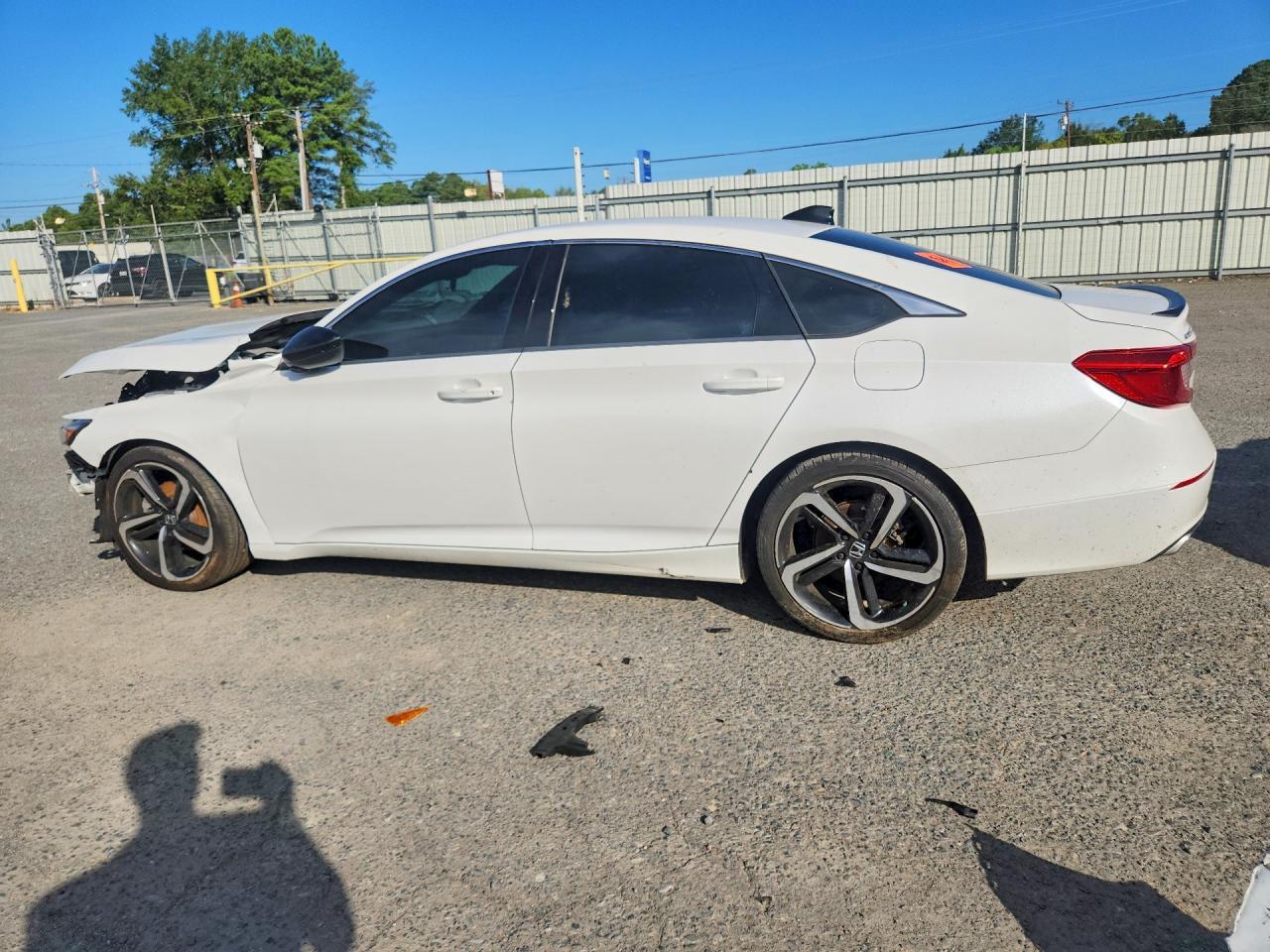 2021 Honda Accord Sport - Фото 2