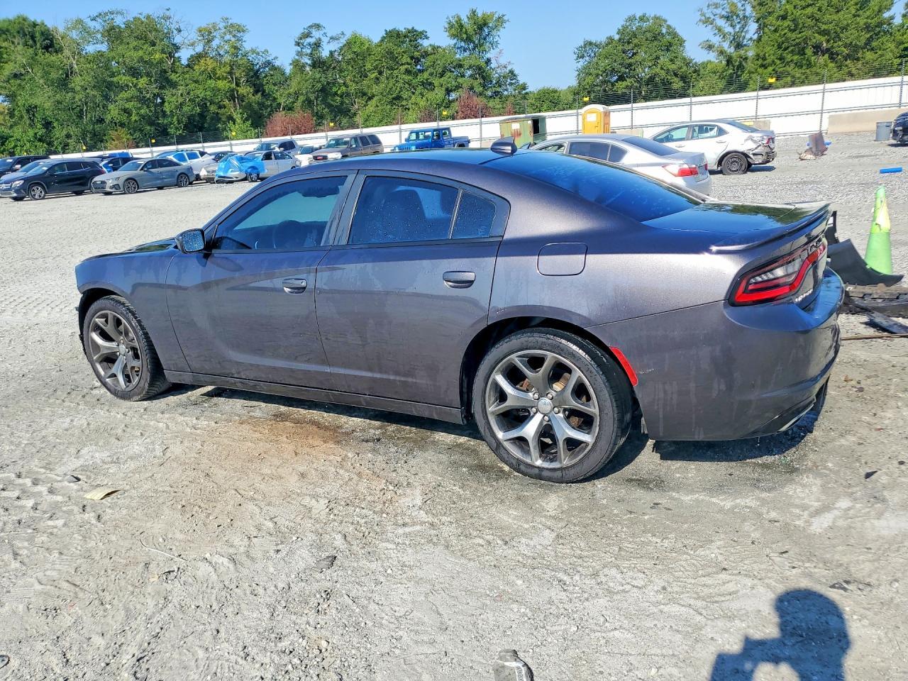 2016 Dodge Charger Sxt - Фото 2