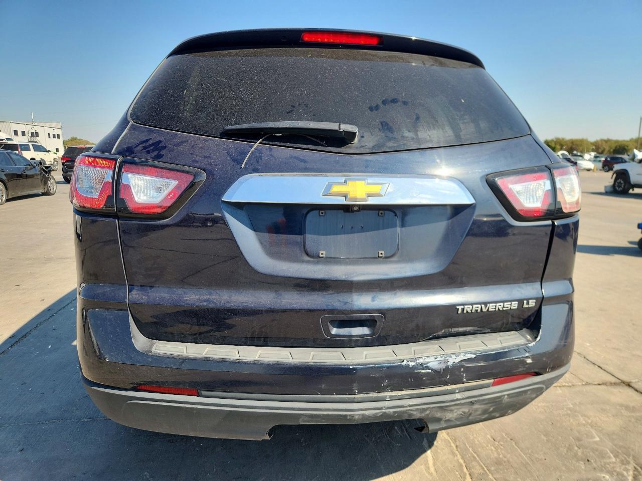 2016 Chevrolet Traverse Ls - Image 6