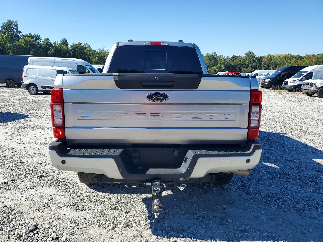 2022 Ford F250 Super Duty - Фото 6