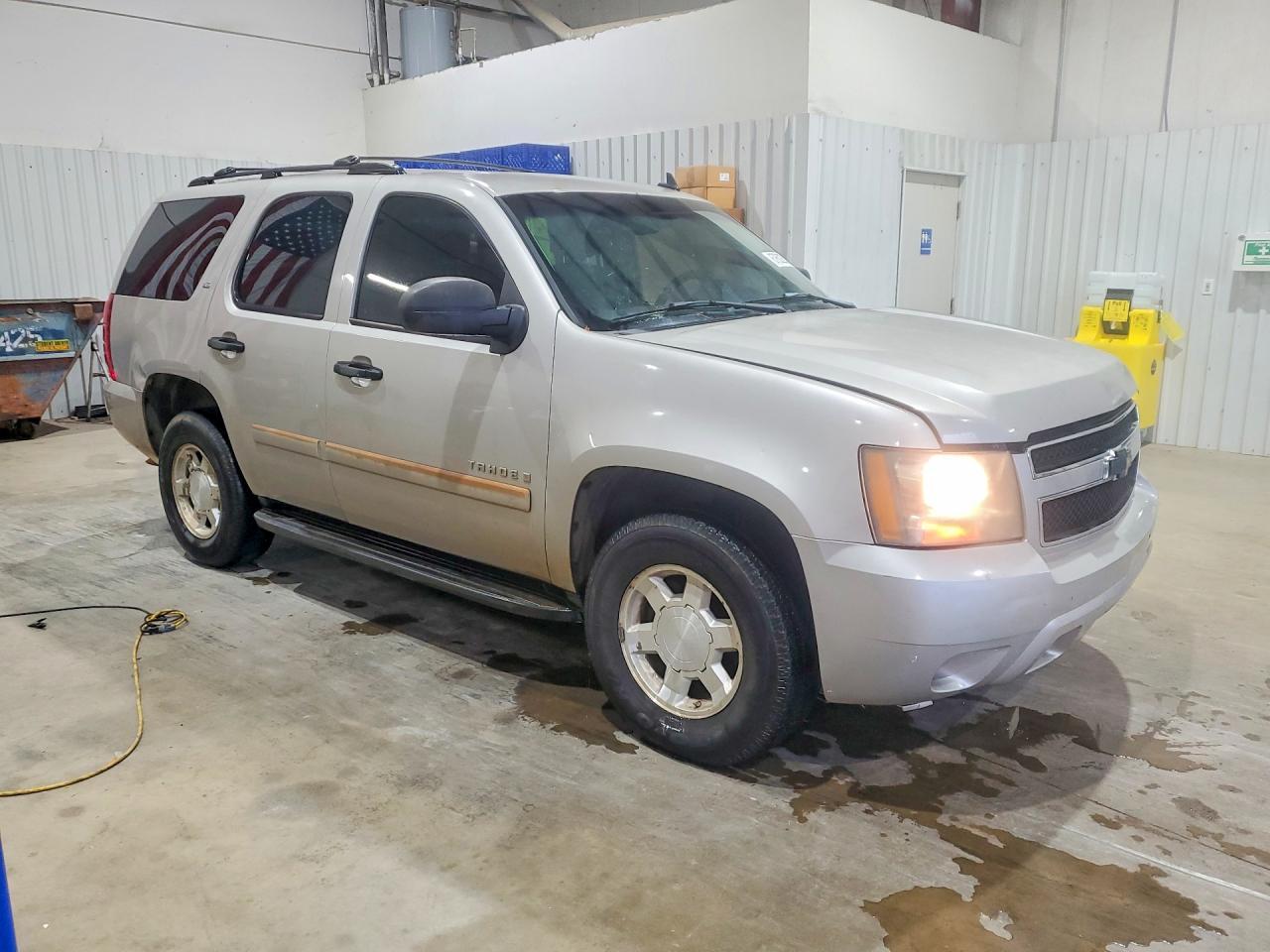 2007 Chevrolet Tahoe C1500 - Image 4