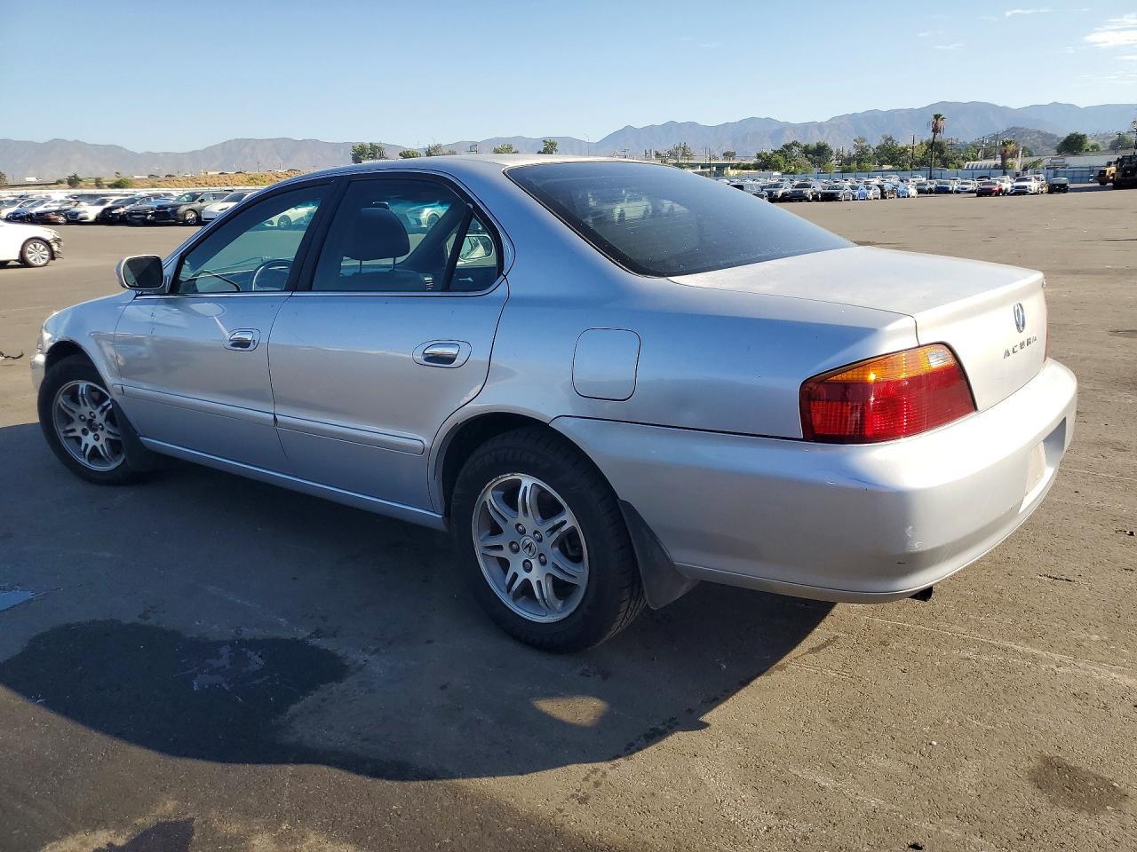 2001 Acura 3.2Tl - Image 2