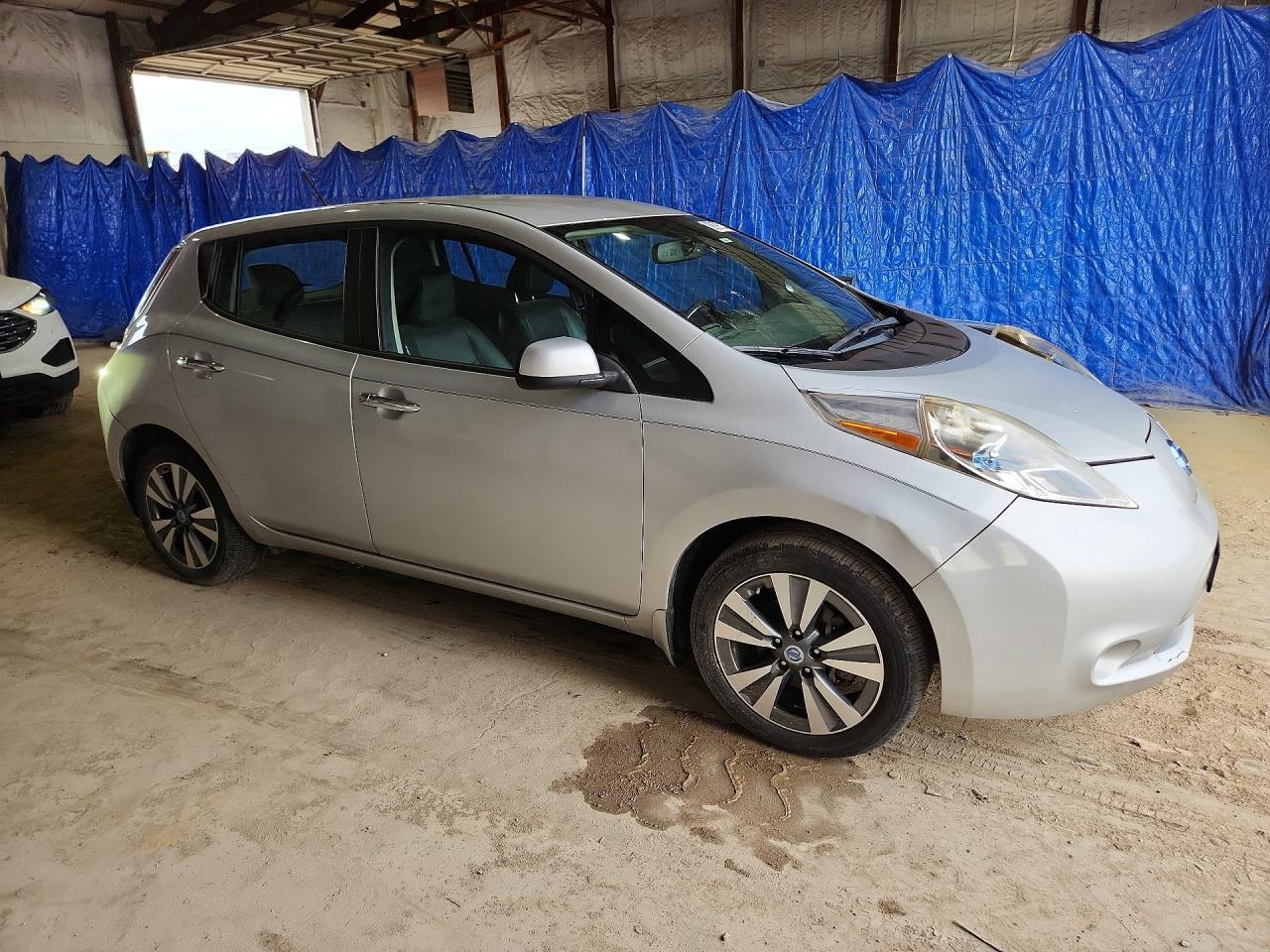 2013 Nissan Leaf S - Фото 4