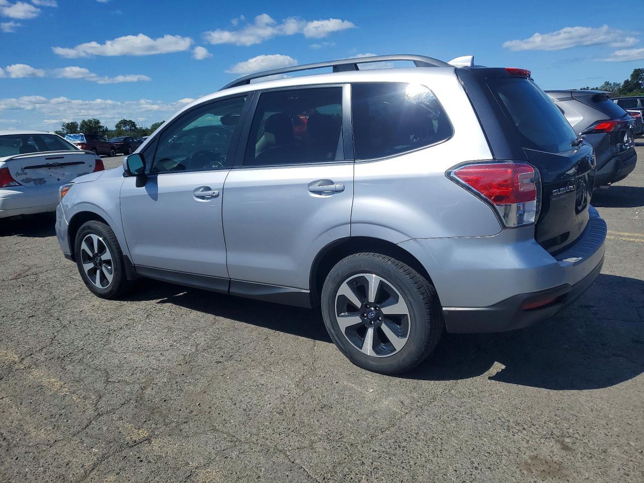 2017 Subaru Forester 2.5I Premium - Image 2
