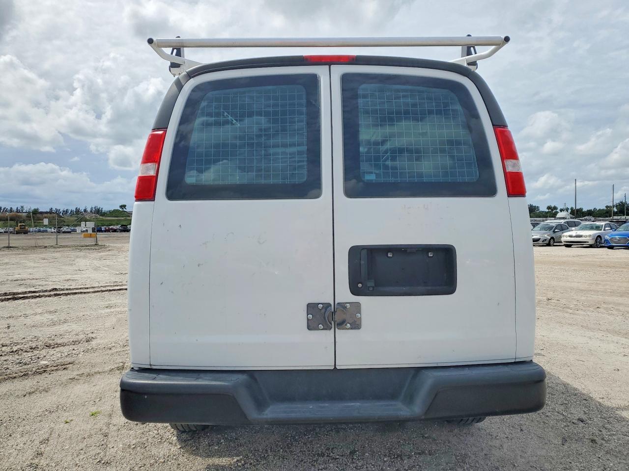 2021 Chevrolet Express G2500 - Image 6