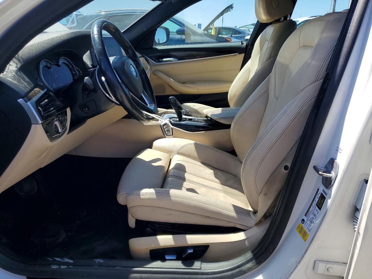 2019 BMW 530 I - Image 7