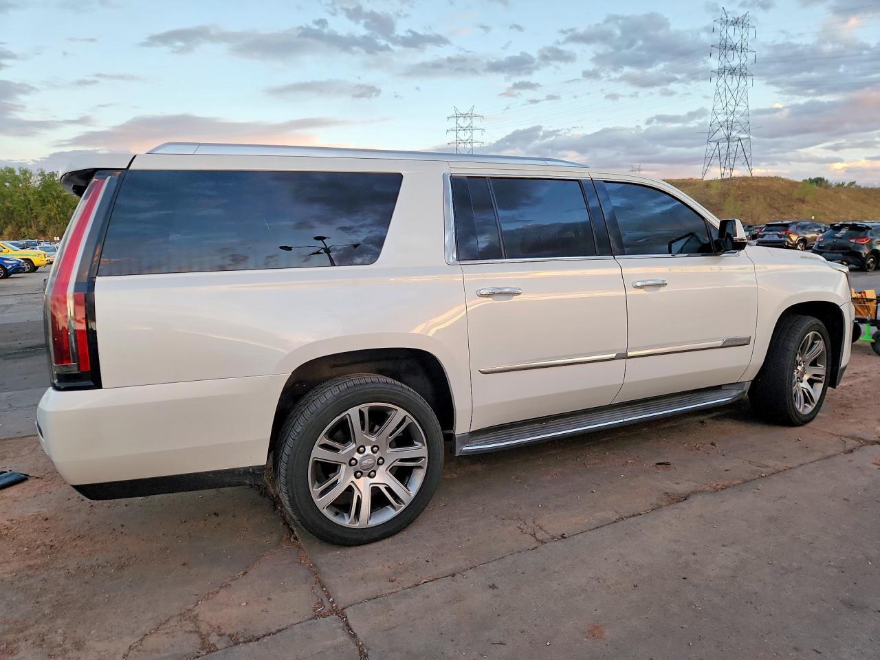 2016 Cadillac Escalade Esv Luxury - Фото 3
