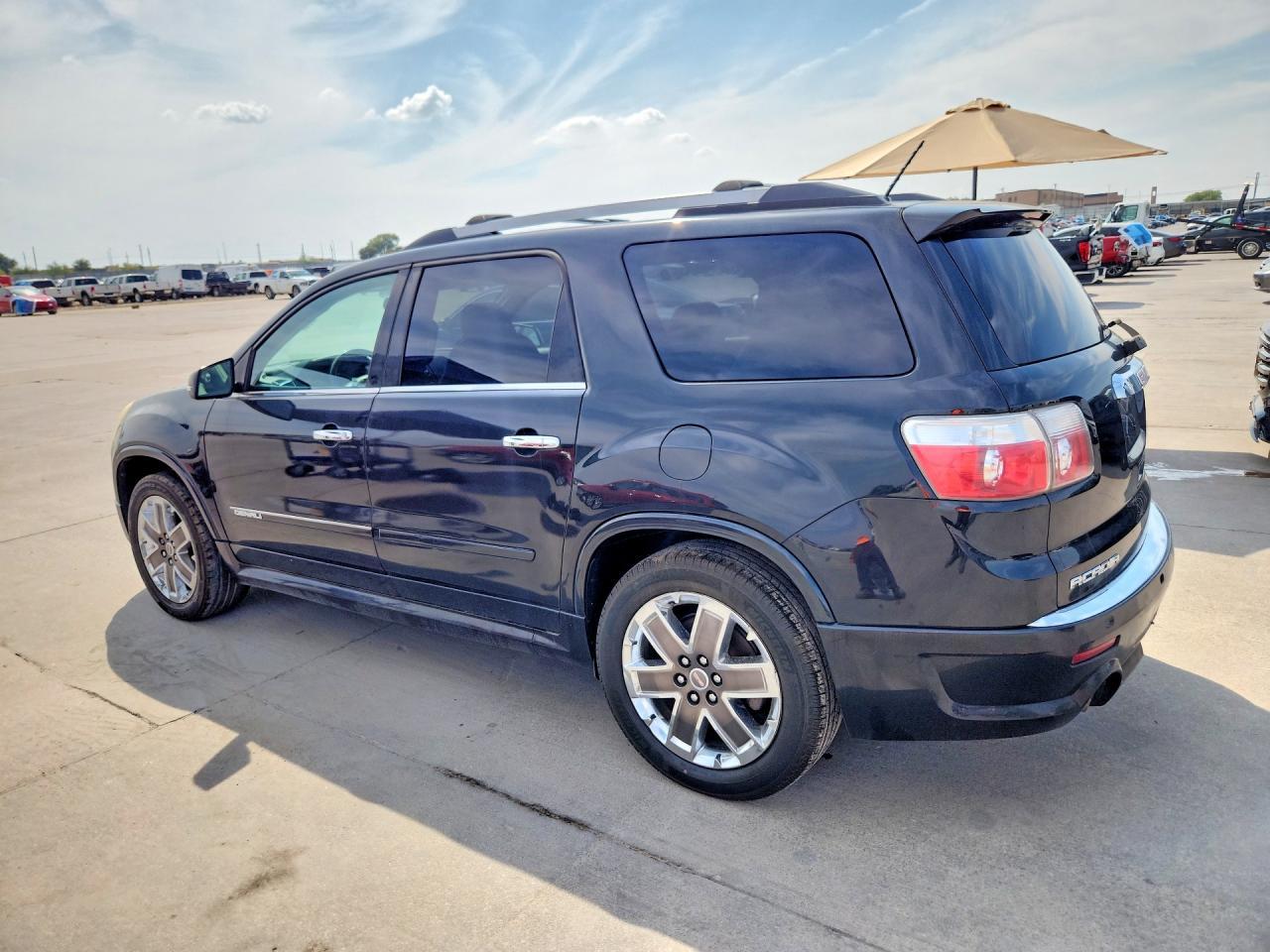2012 GMC Acadia Denali - Фото 2