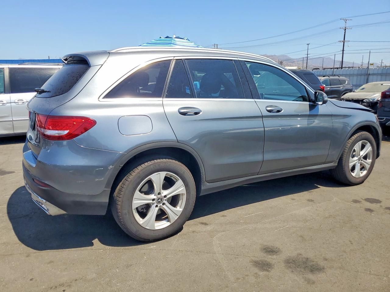 2018 Mercedes-Benz Glc 300 - Image 3
