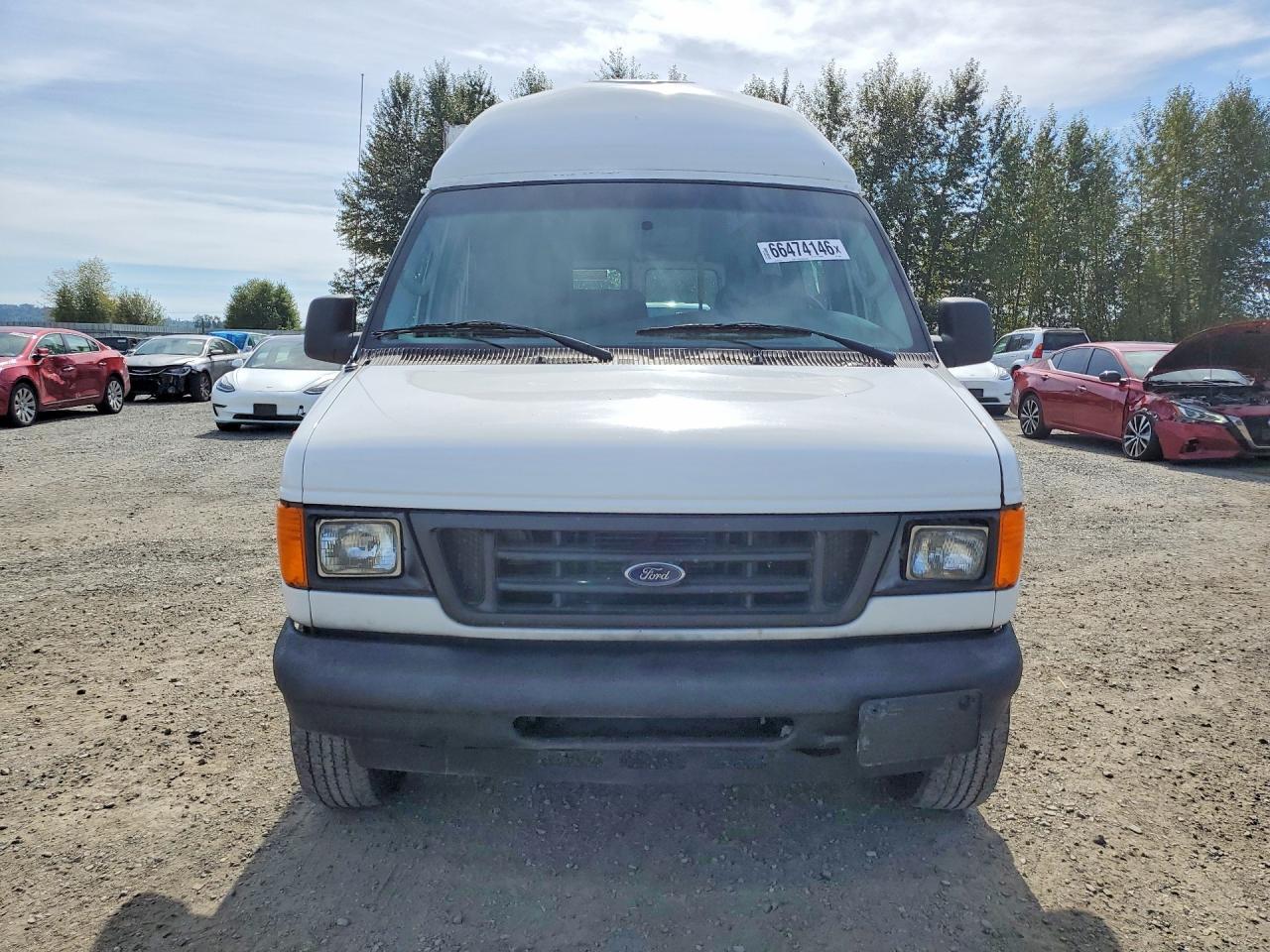 2007 Ford Econoline E250 Van - Image 5