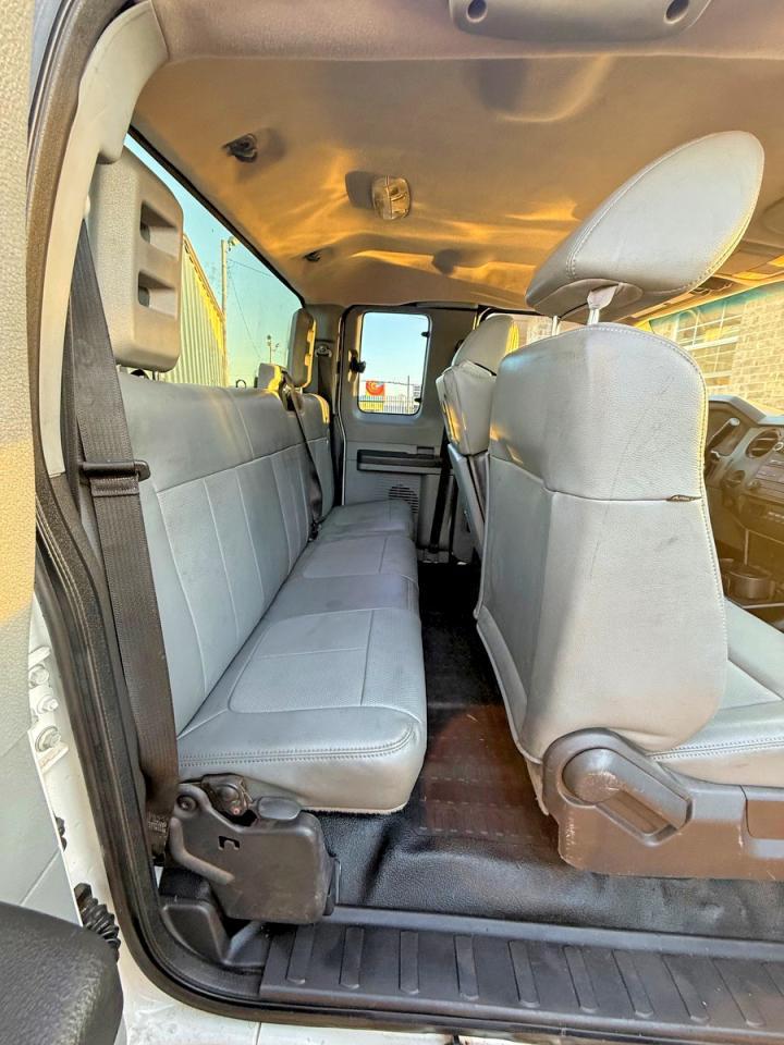 2015 Ford F350 Super Duty - Фото 6