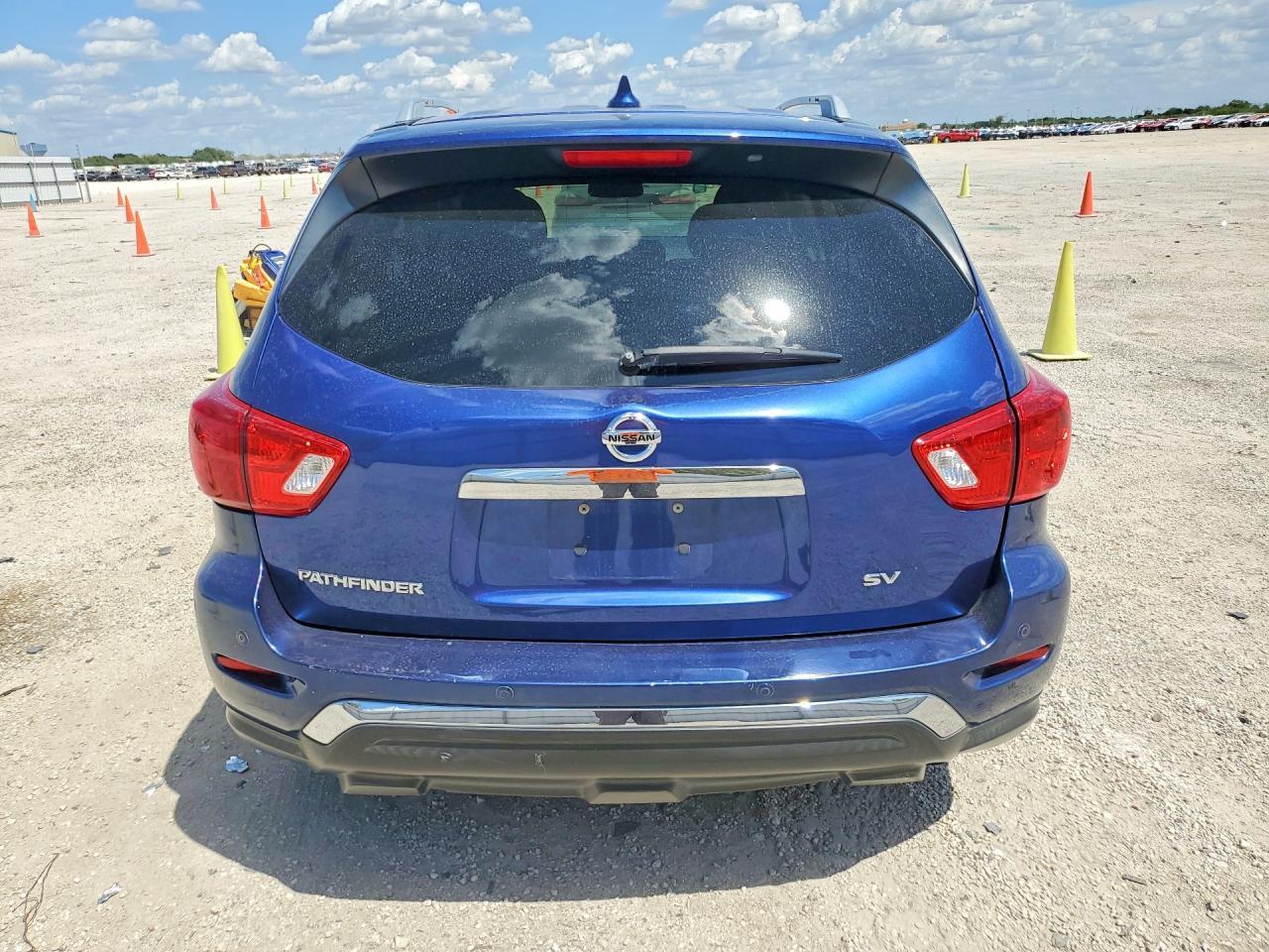 2019 Nissan Pathfinder Sv - Image 6