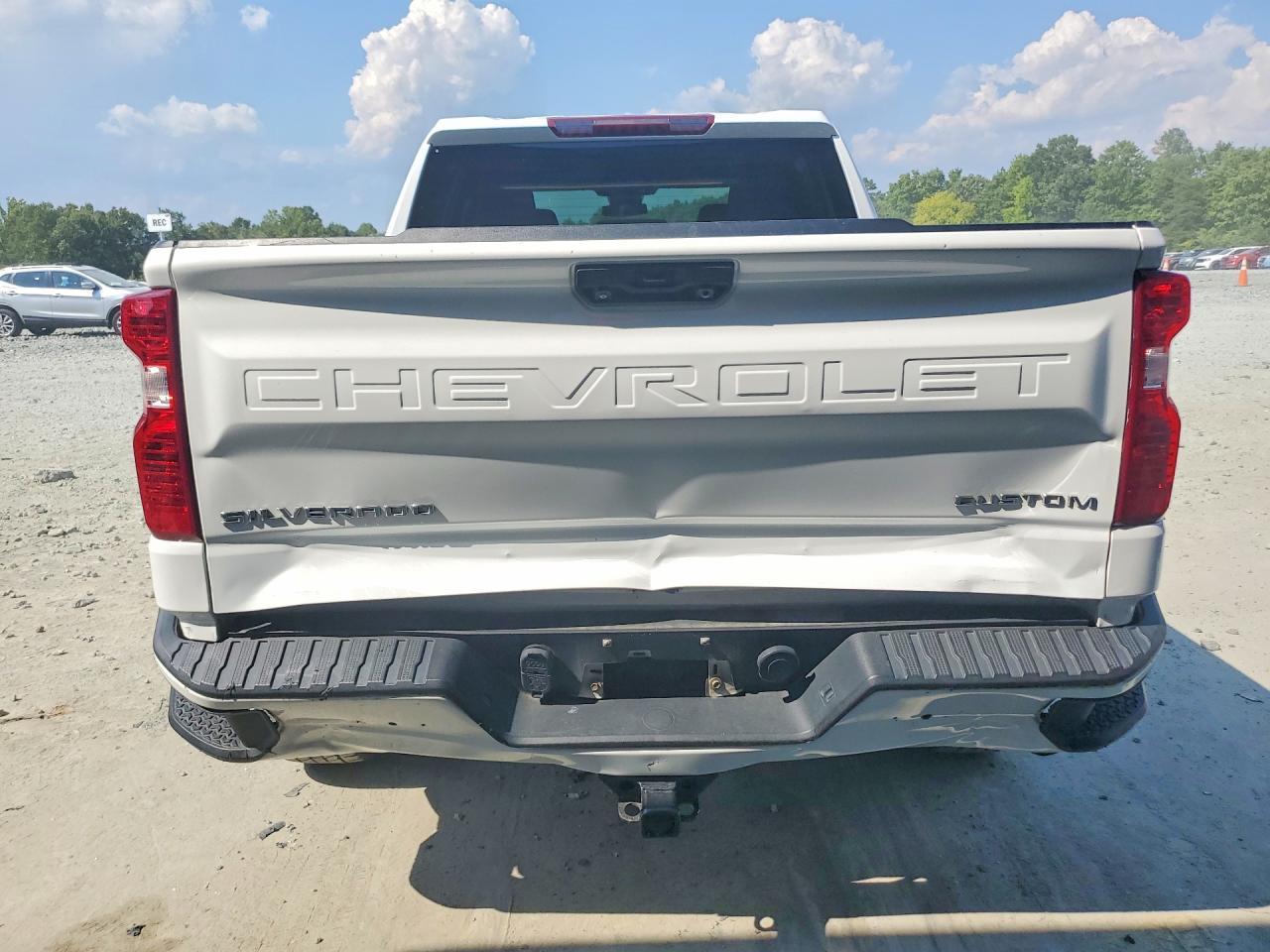 2022 Chevrolet Silverado K1500 Custom - Фото 6