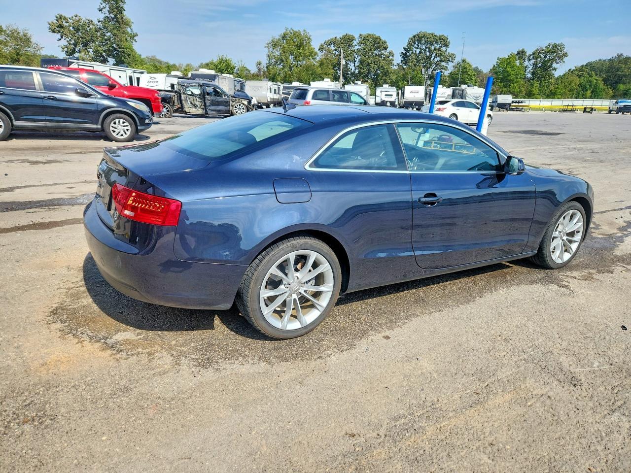 2013 Audi A5 Premium - Фото 3