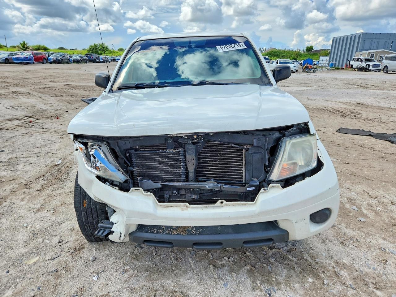 2019 Nissan Frontier Sv - Image 5