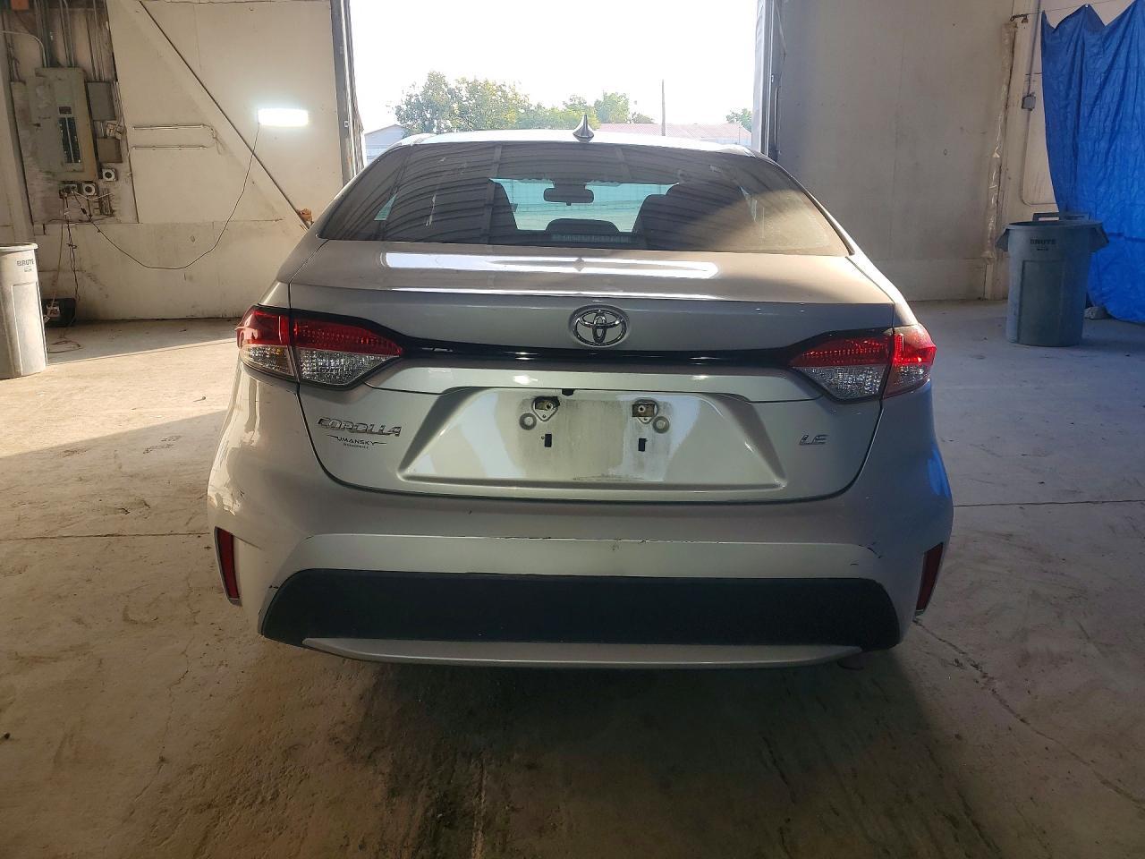 2020 Toyota Corolla Le - Фото 6