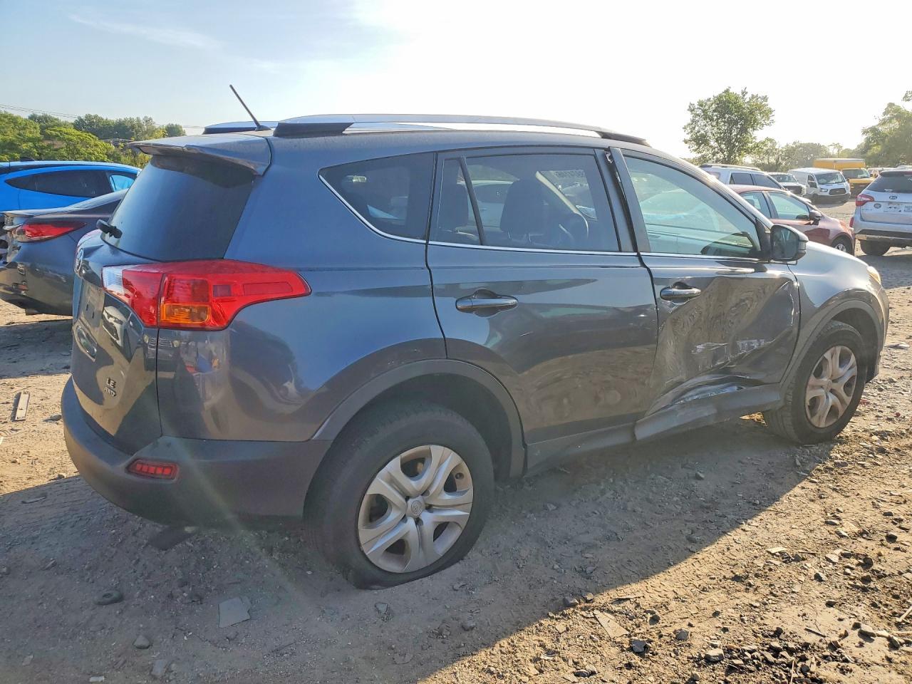 2015 Toyota Rav4 Le - Image 3