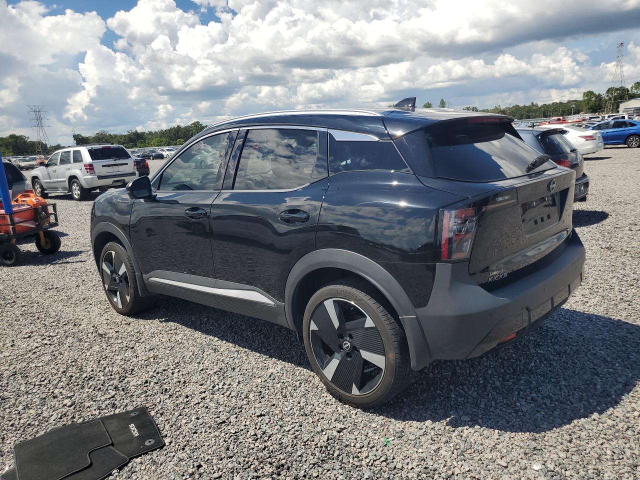 2025 Nissan Kicks Sr - Фото 2