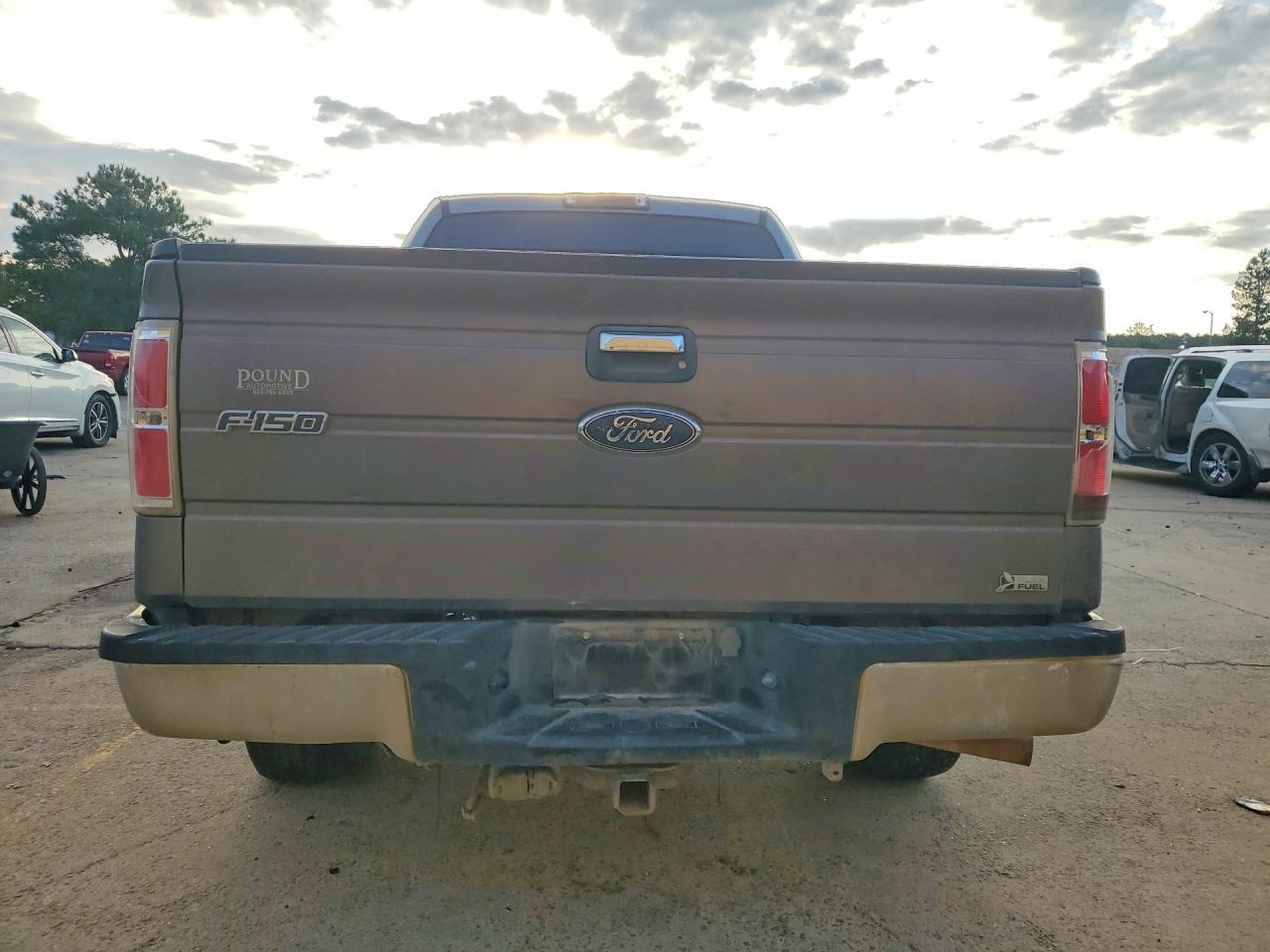 2010 Ford F150 Super Cab - Фото 6