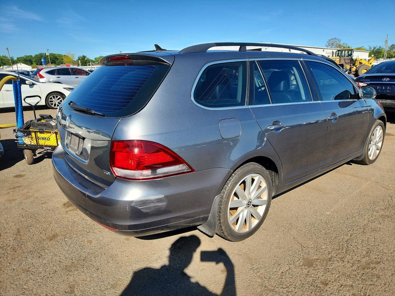 2011 Volkswagen Jetta Tdi - Image 3