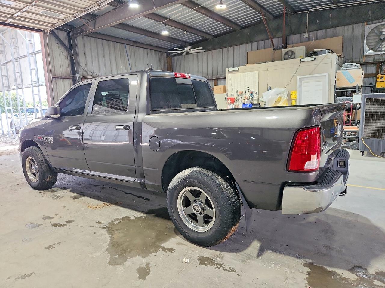 2015 Ram 1500 Slt - Фото 2