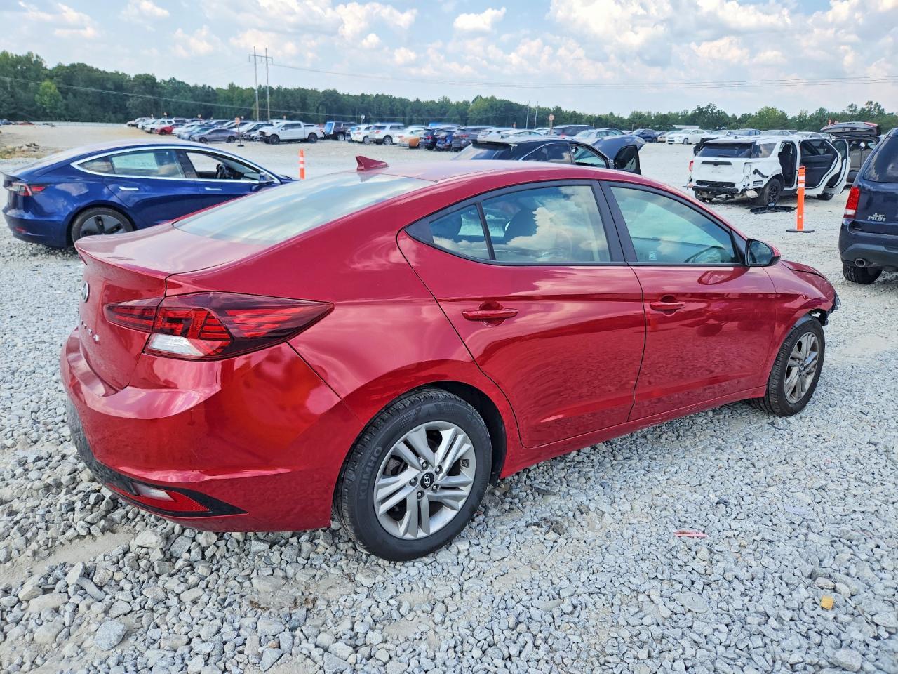 2020 Hyundai Elantra Sel - Фото 3