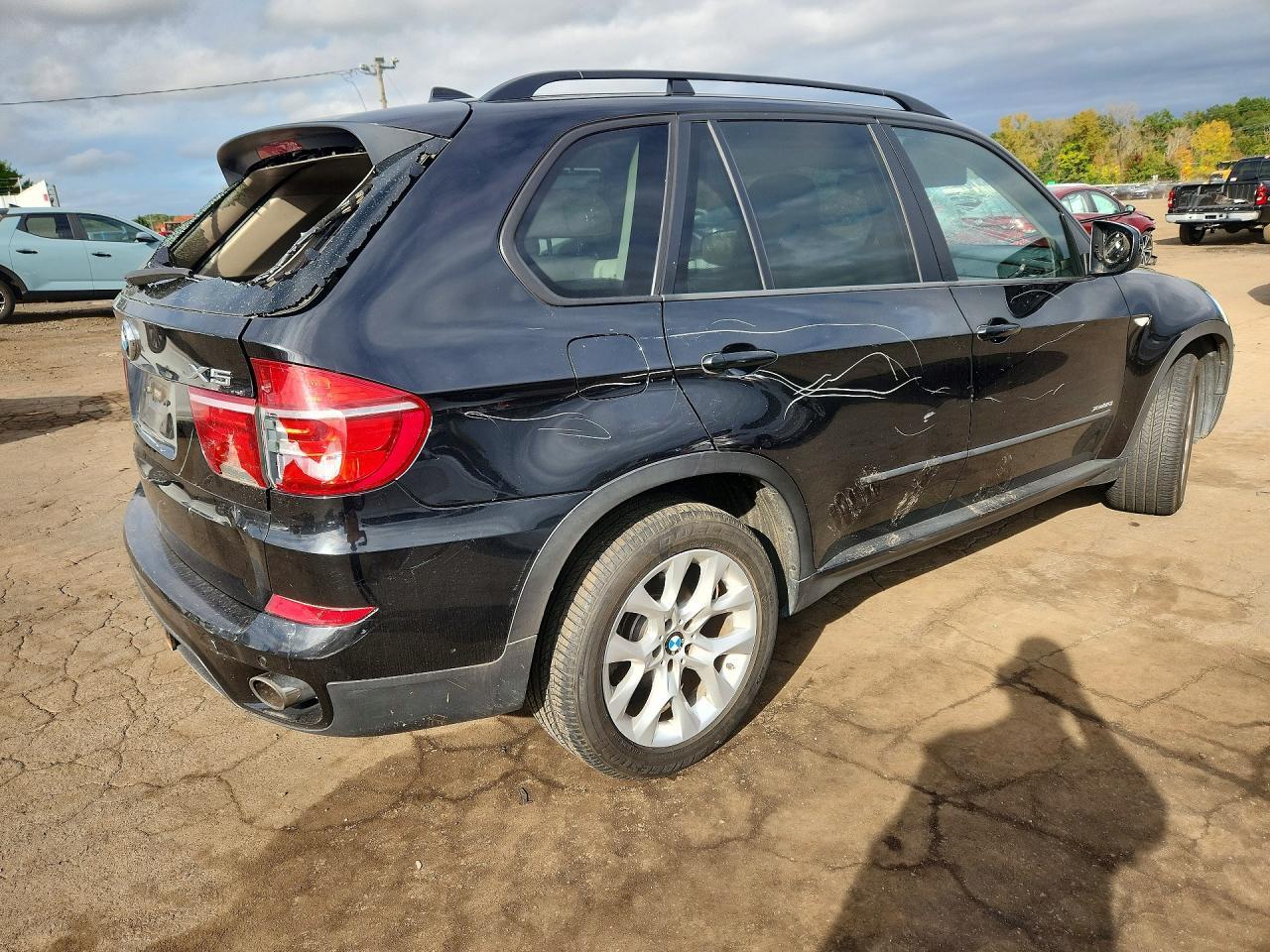 2011 BMW X5 xDrive35I - Image 3