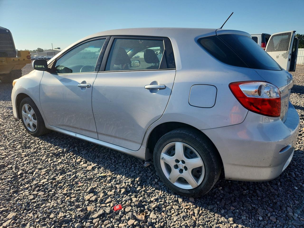 2009 Toyota Matrix - Image 2