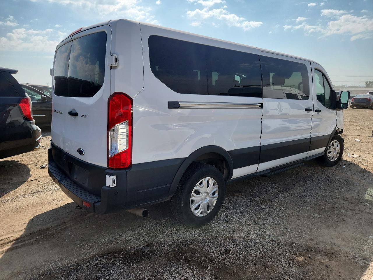 2022 Ford Transit T-350 - Фото 3