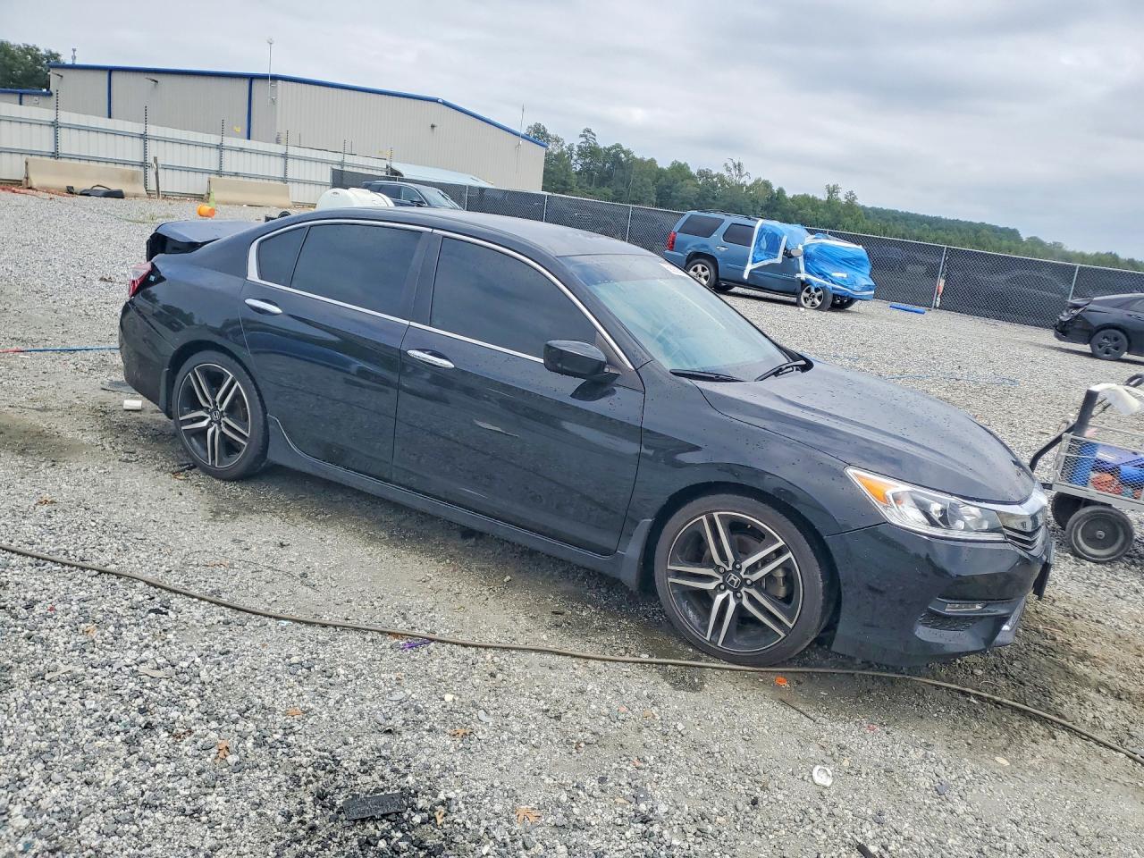 2017 Honda Accord Sport - Image 4