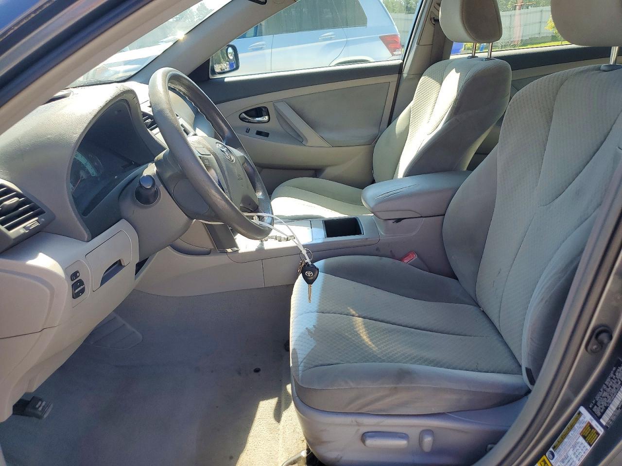 2008 Toyota Camry Le - Image 7